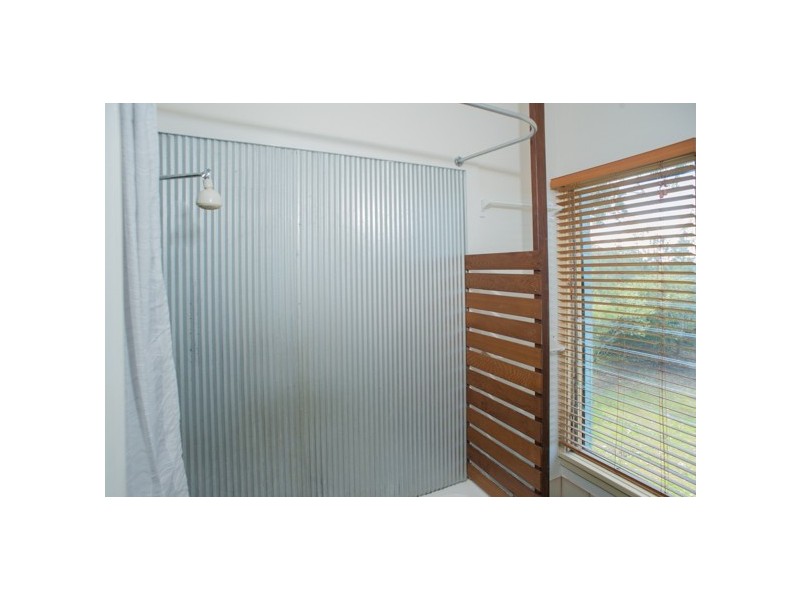 35 JAN STREET, Macleay Island QLD 4184