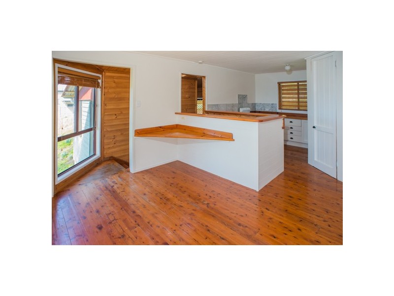 35 JAN STREET, Macleay Island QLD 4184