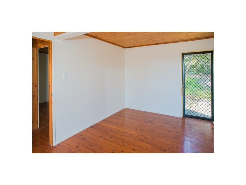 35 JAN STREET, Macleay Island QLD 4184