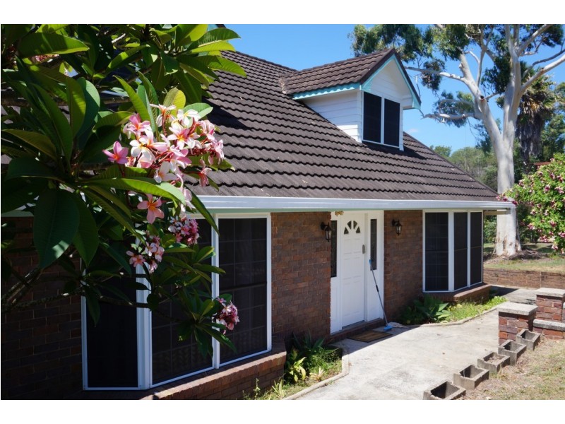 44 Timothy Street, Macleay Island QLD 4184