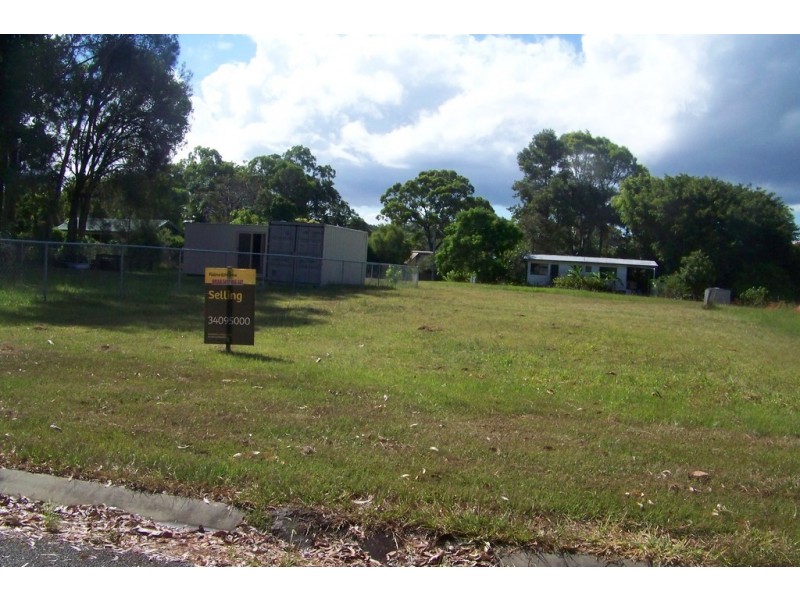 35 CREST HAVEN, Lamb Island QLD 4184