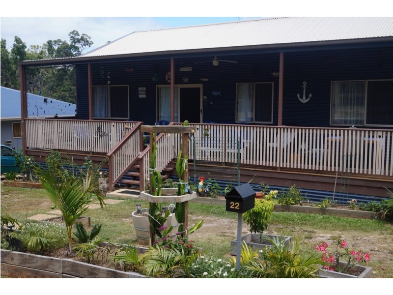 22 Hastings Street, Macleay Island QLD 4184
