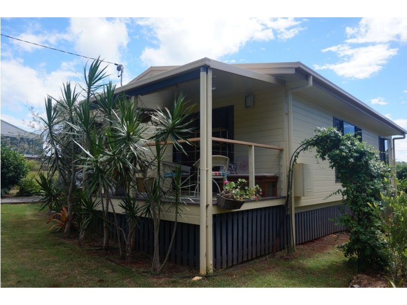 17 Coffea Street, Macleay Island QLD 4184