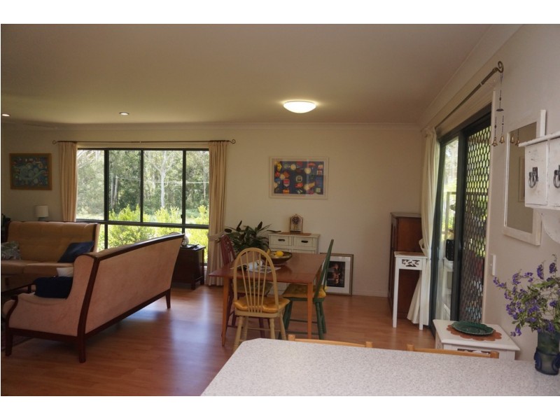 17 Coffea Street, Macleay Island QLD 4184