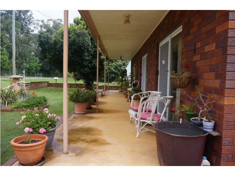 17 CURLEW STREET, Macleay Island QLD 4184