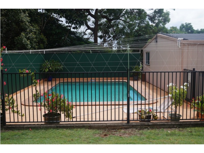 17 CURLEW STREET, Macleay Island QLD 4184