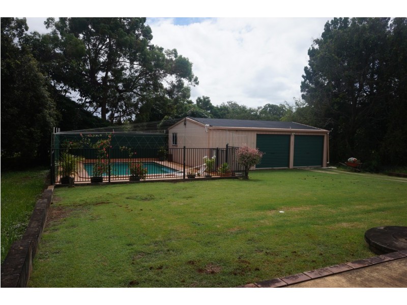 17 CURLEW STREET, Macleay Island QLD 4184