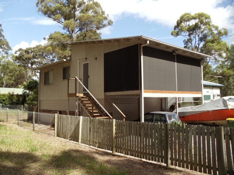 6 Brolga St, Macleay Island QLD 4184