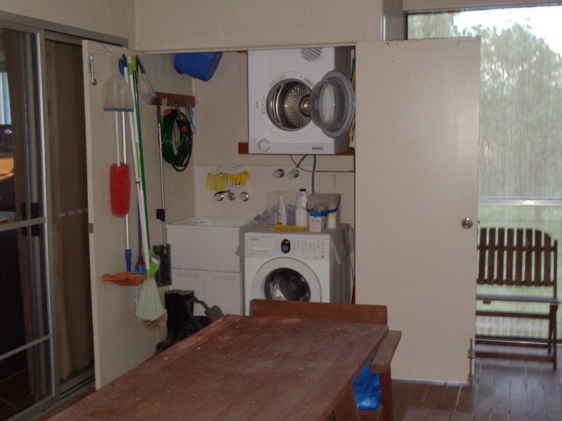 6 Brolga St, Macleay Island QLD 4184