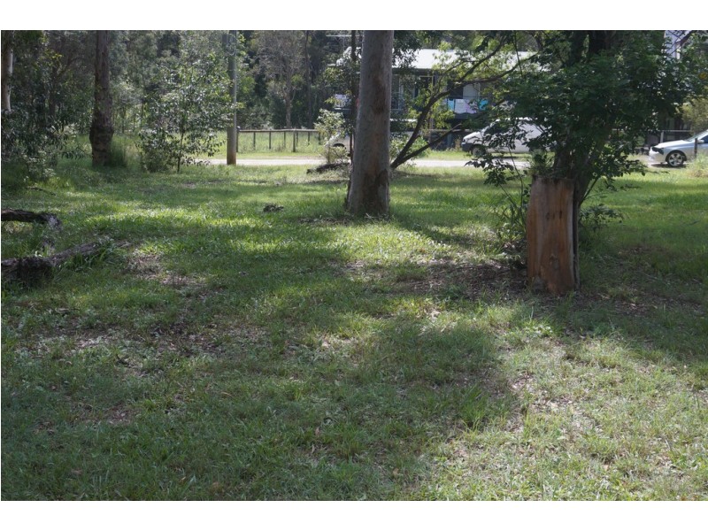 18 Noogie, Macleay Island QLD 4184