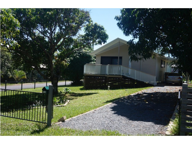 16 Alistair Court, Macleay Island QLD 4184
