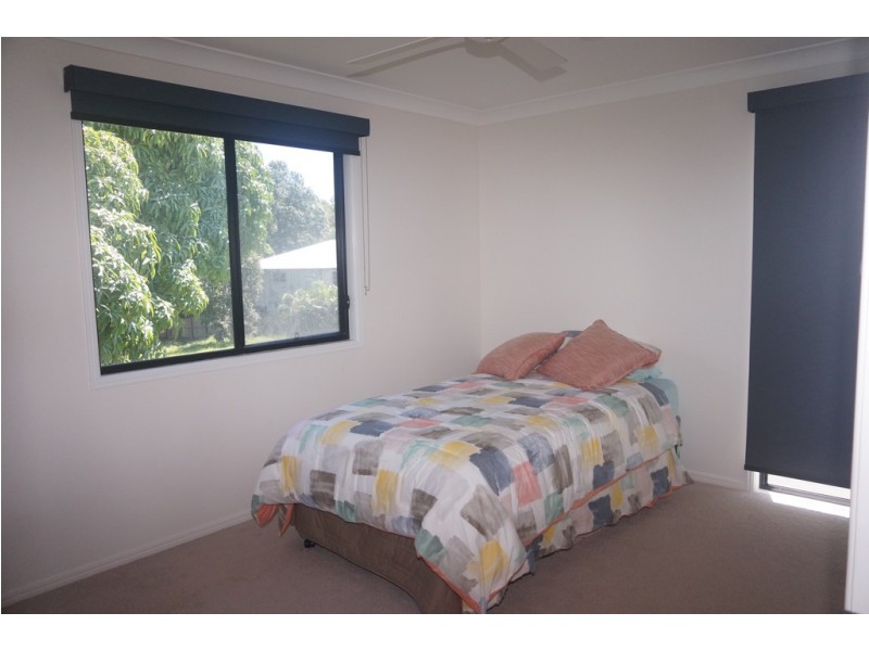 16 Alistair Court, Macleay Island QLD 4184