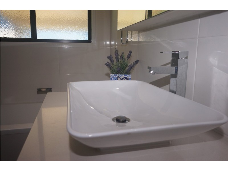 16 Alistair Court, Macleay Island QLD 4184