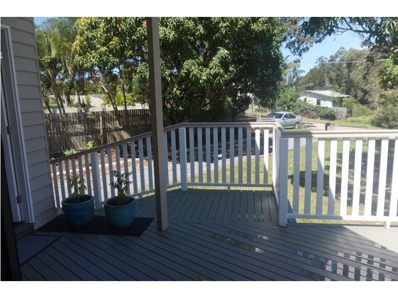 16 Alistair Court, Macleay Island QLD 4184
