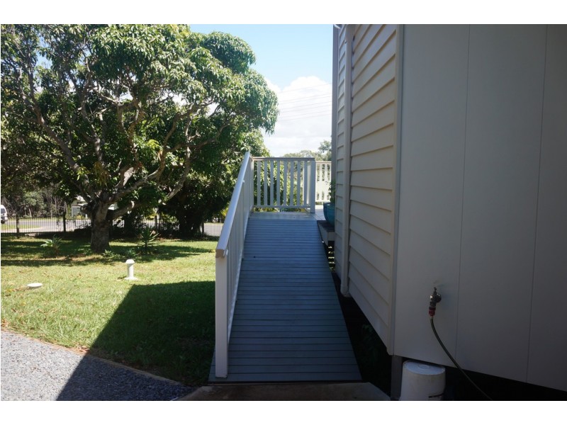 16 Alistair Court, Macleay Island QLD 4184