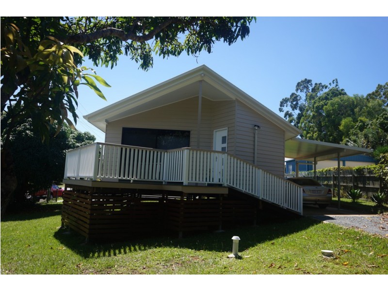 16 Alistair Court, Macleay Island QLD 4184