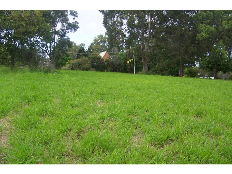 10 CREST HAVEN, Lamb Island QLD 4184