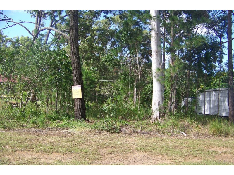 6 PAULA PDE, Lamb Island QLD 4184