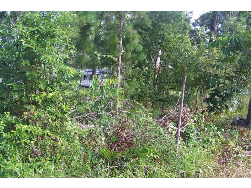 6 PAULA PDE, Lamb Island QLD 4184