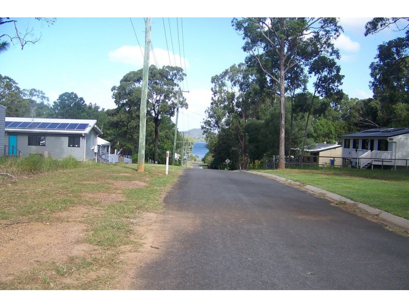 6 PAULA PDE, Lamb Island QLD 4184