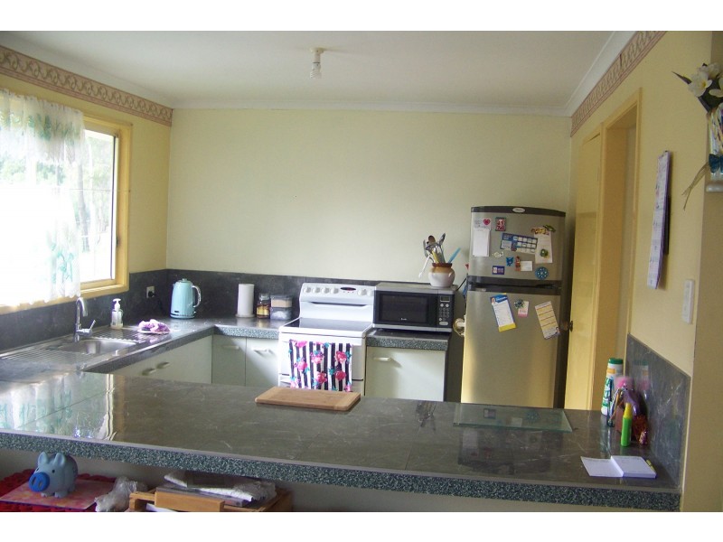 45-47 HALCYON STREET, Lamb Island QLD 4184