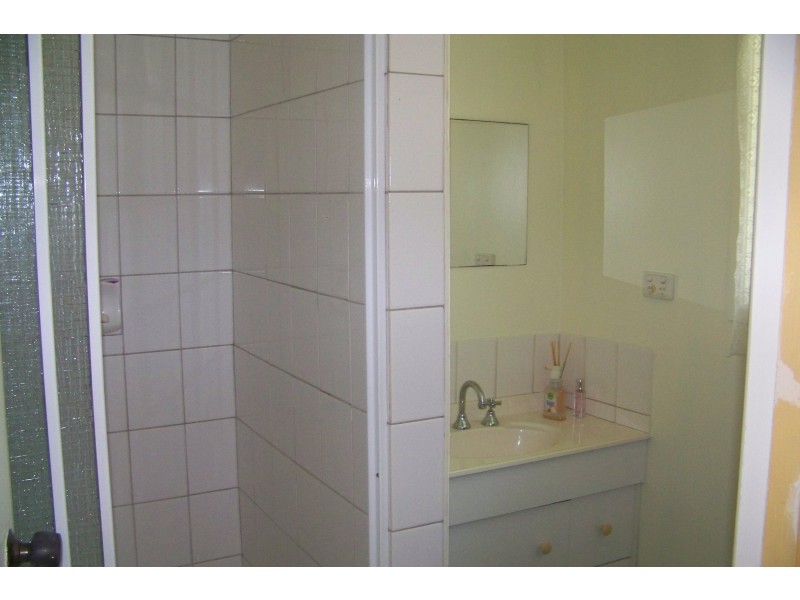 45-47 HALCYON STREET, Lamb Island QLD 4184