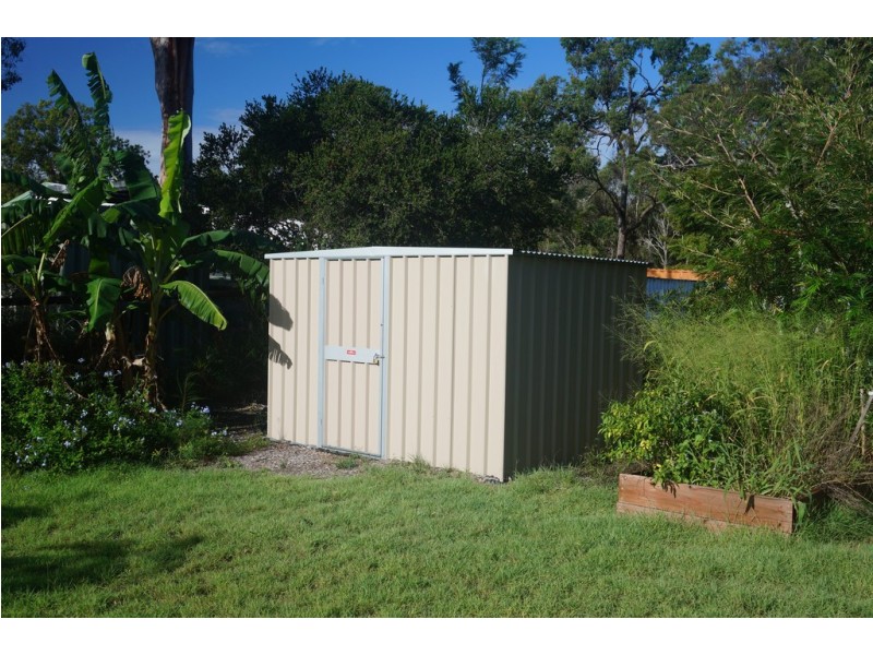 21 Wanda, Macleay Island QLD 4184