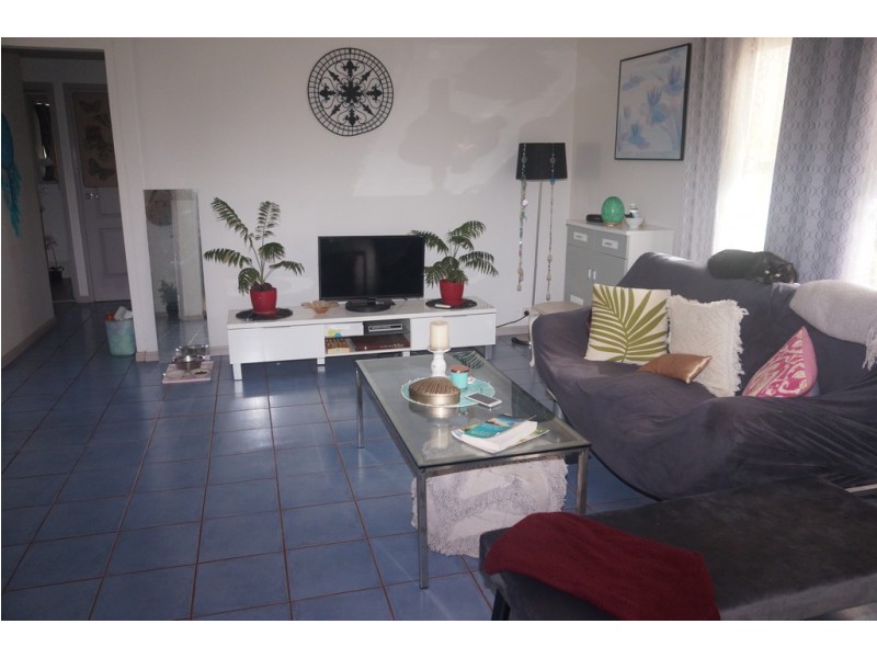 28 Cooee Cres, Macleay Island QLD 4184