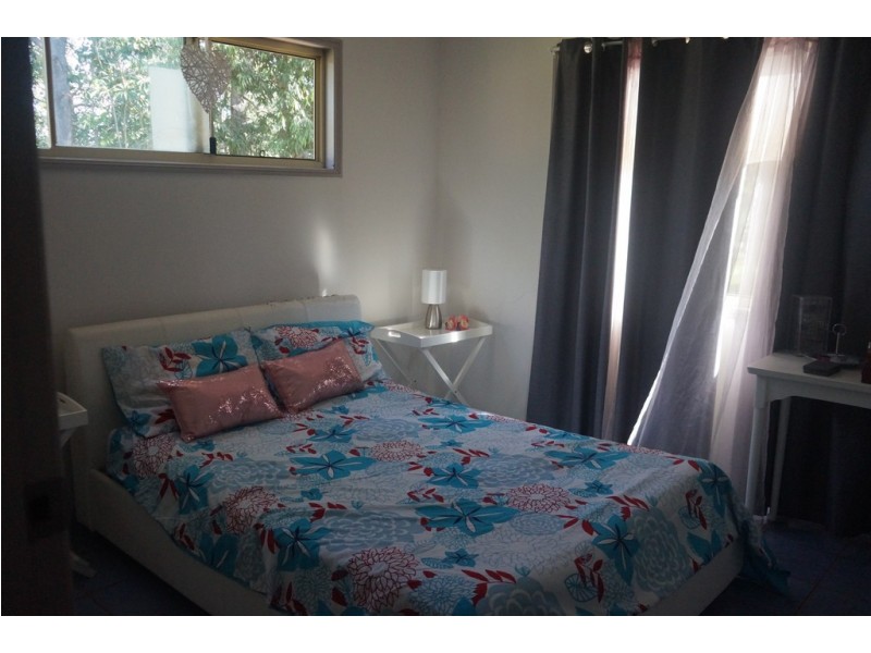 28 Cooee Cres, Macleay Island QLD 4184
