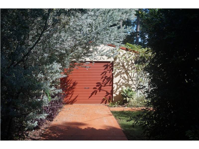 28 Cooee Cres, Macleay Island QLD 4184
