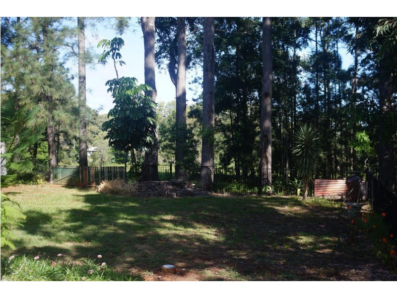 28 Cooee Cres, Macleay Island QLD 4184