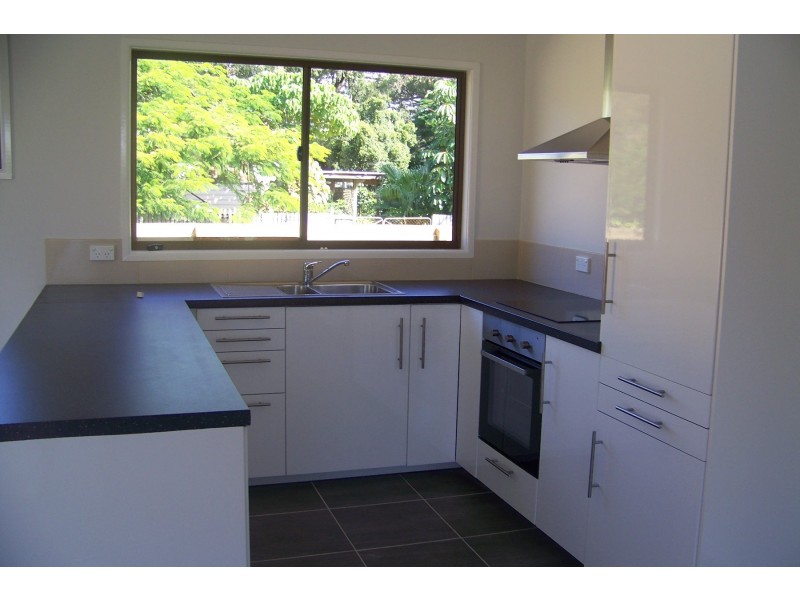 26 CREST HAVEN, Lamb Island QLD 4184