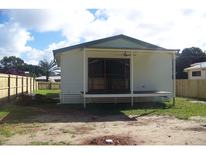 26 CREST HAVEN, Lamb Island QLD 4184