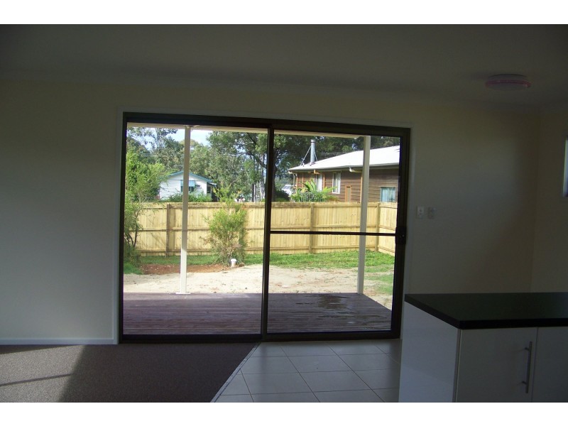 24 CREST HAVEN, Lamb Island QLD 4184