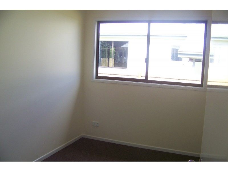 24 CREST HAVEN, Lamb Island QLD 4184