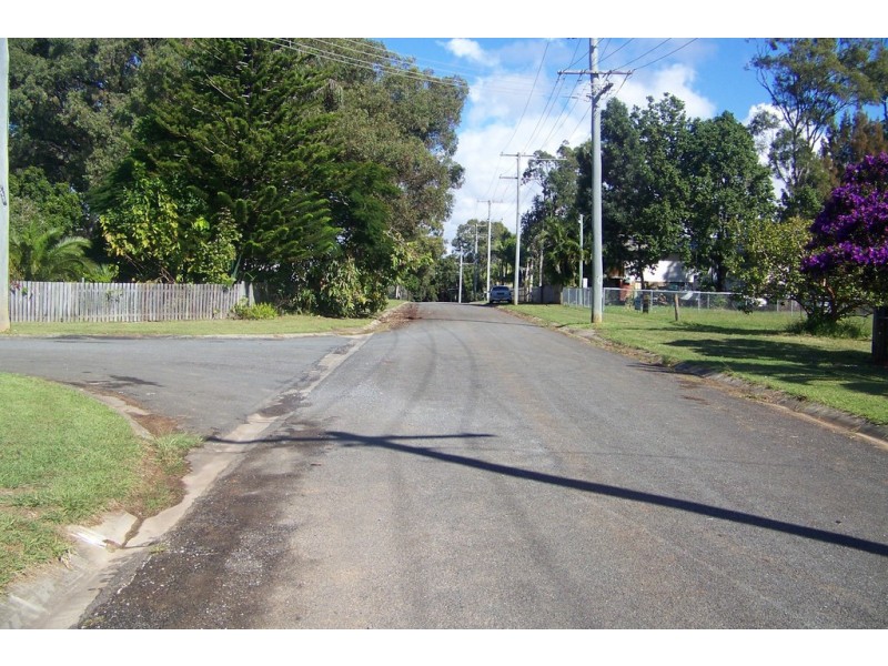 24 CREST HAVEN, Lamb Island QLD 4184