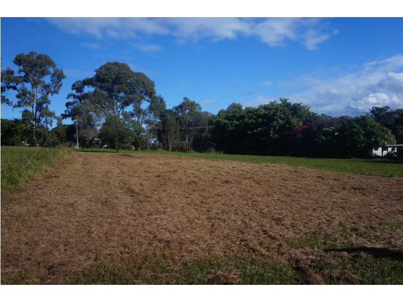 20 Frenchem St, Macleay Island QLD 4184