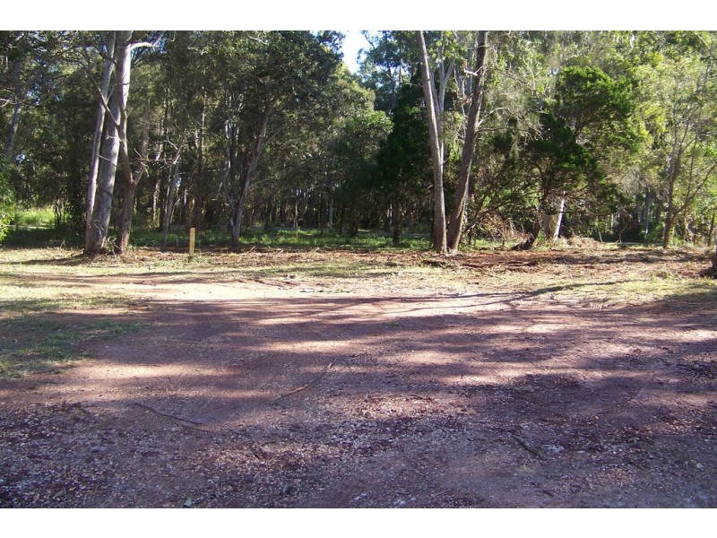 3 AZURE COURT, Lamb Island QLD 4184