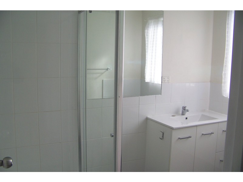 2 BELAR STREET, Lamb Island QLD 4184