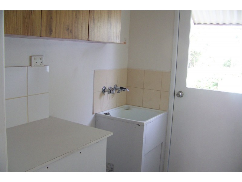 2 BELAR STREET, Lamb Island QLD 4184