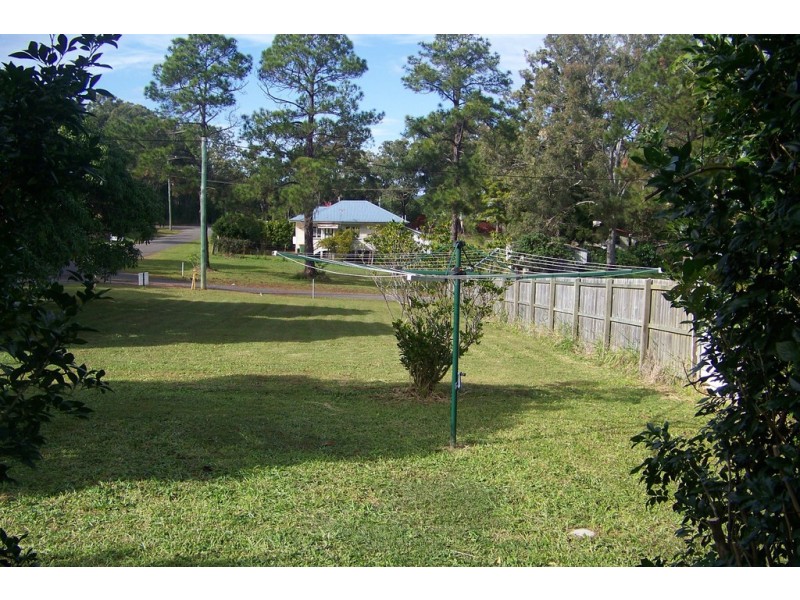 2 BELAR STREET, Lamb Island QLD 4184