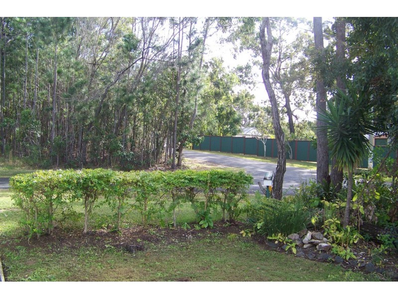 2 BELAR STREET, Lamb Island QLD 4184