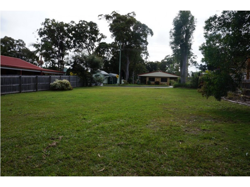 12 DALPURA STREET, Macleay Island QLD 4184