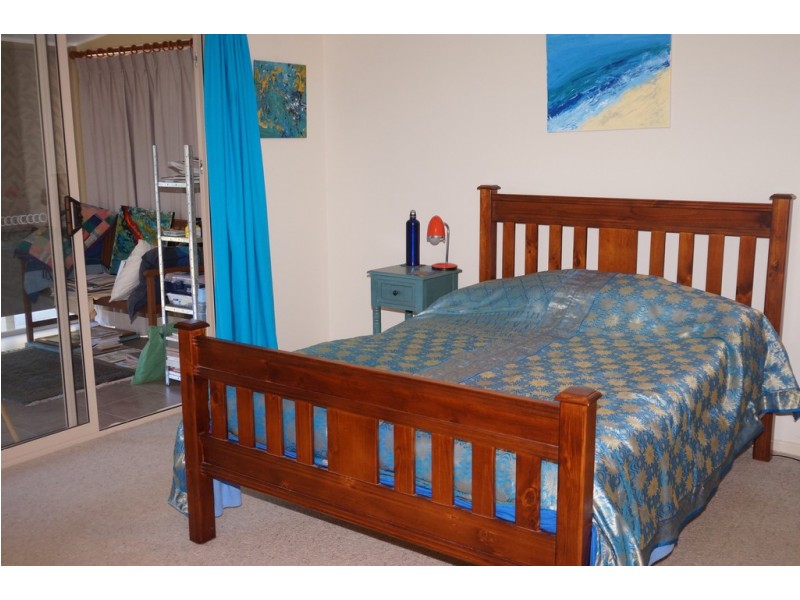 37 Kardinia street, Macleay Island QLD 4184