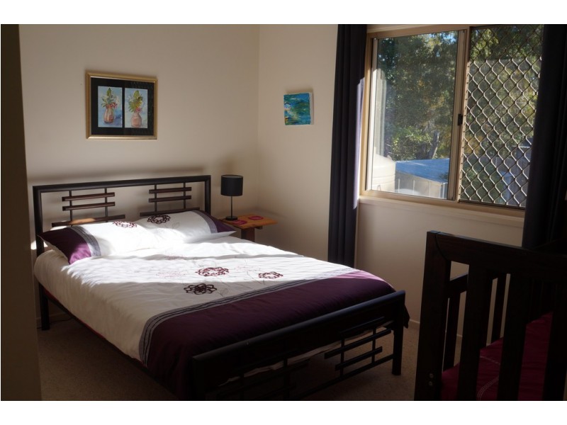 37 Kardinia street, Macleay Island QLD 4184