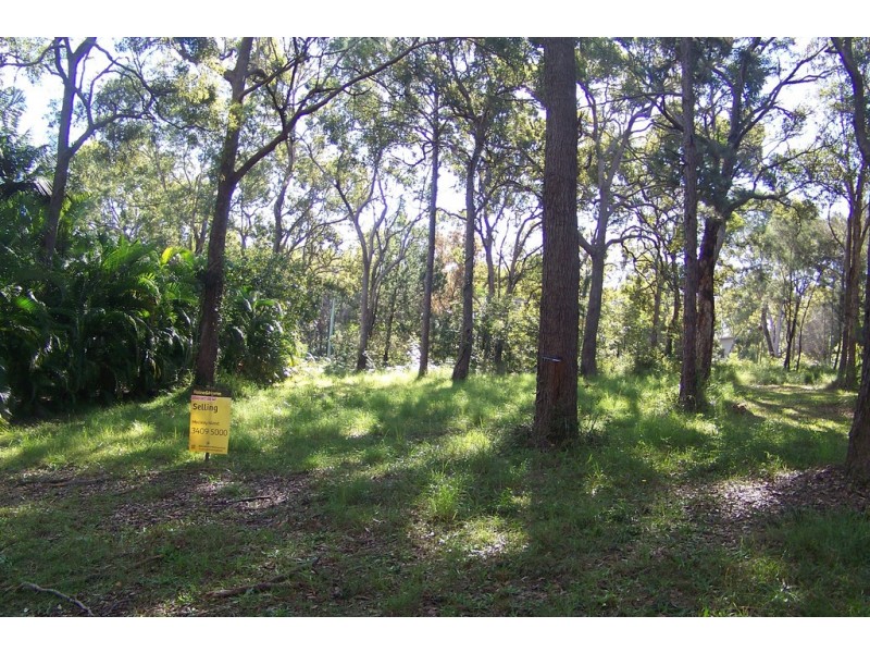 17 NECTAR STREET, Lamb Island QLD 4184