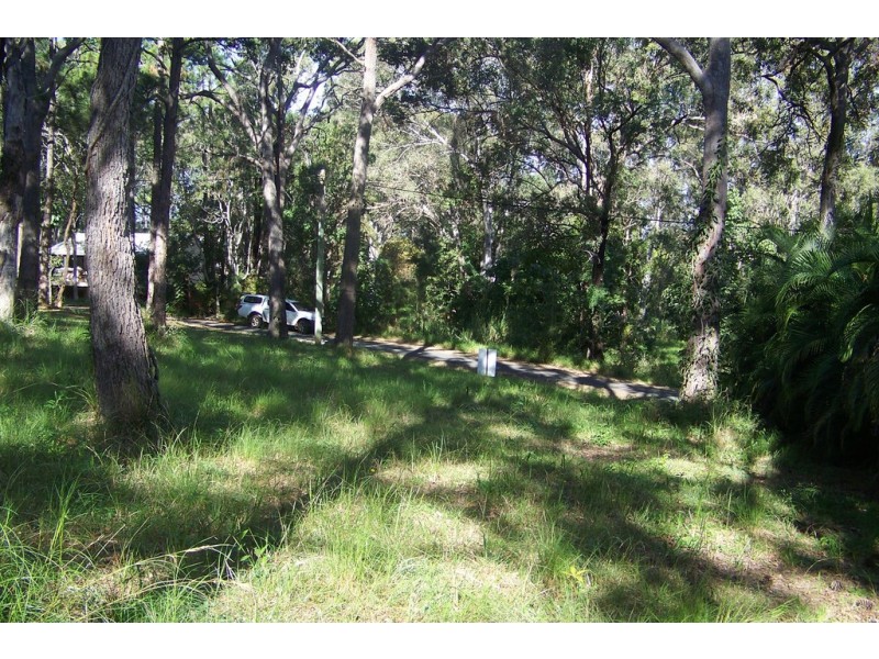 17 NECTAR STREET, Lamb Island QLD 4184