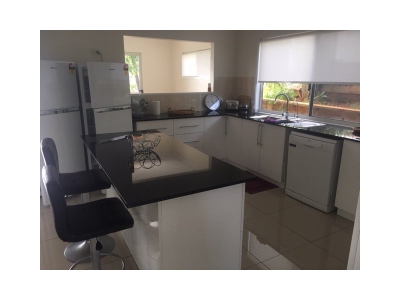 38 Blue Water, Macleay Island QLD 4184