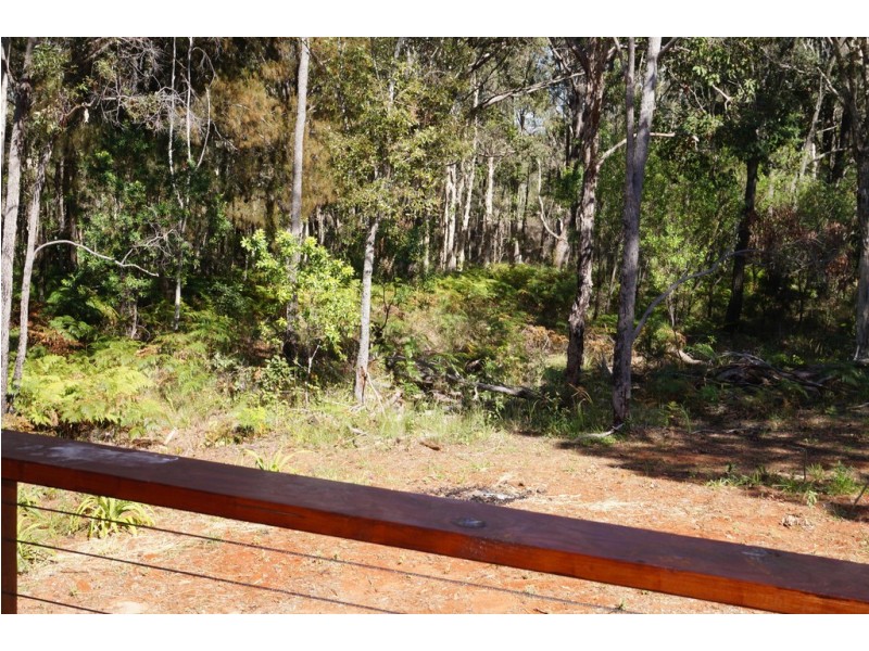 21 ALEXANDER STREET, Macleay Island QLD 4184