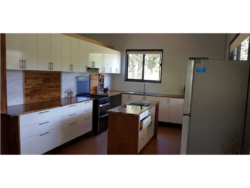 17 FRENCHEM TERRACE, Macleay Island QLD 4184
